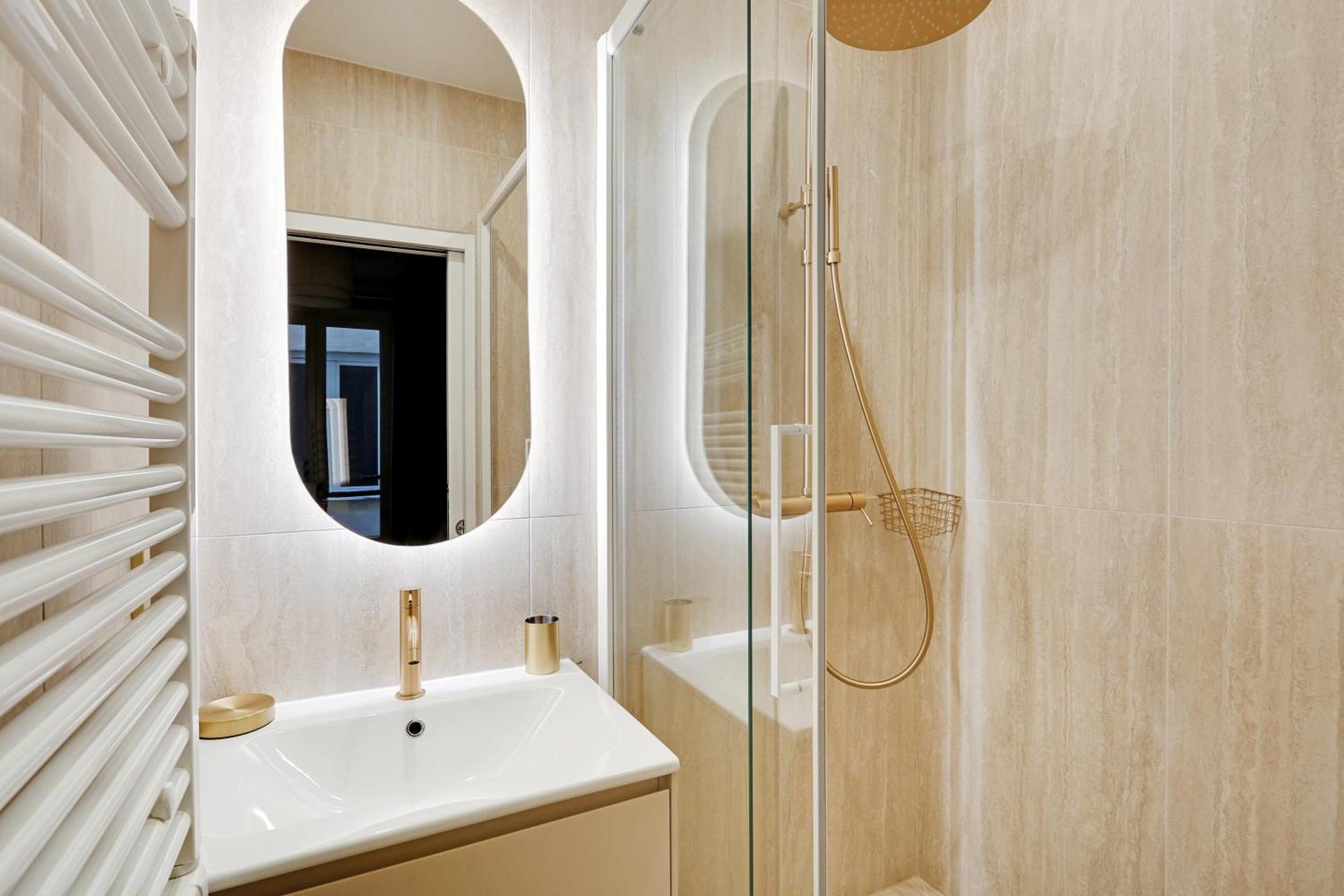 Pick A Flat'S Apartments In Opera Saint Lazarre - Rue De L'Isly Париж Екстериор снимка